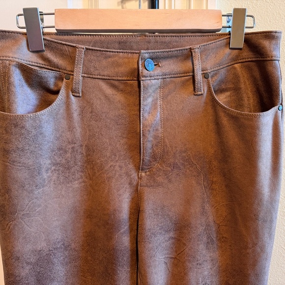 Chico’s Faux Leather Brown Pants Sz 0.5 (6R) - Picture 2 of 10